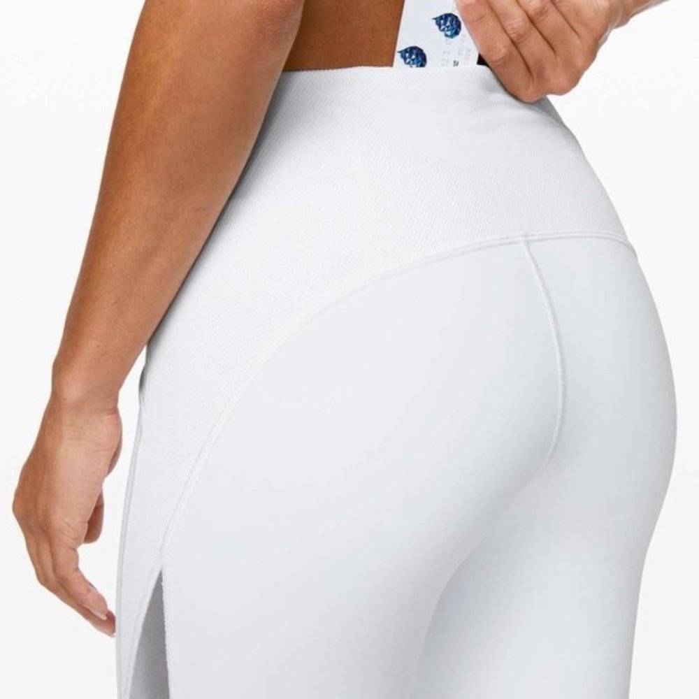 Lululemon Clear the Court Leggings - Picture 4 of 6